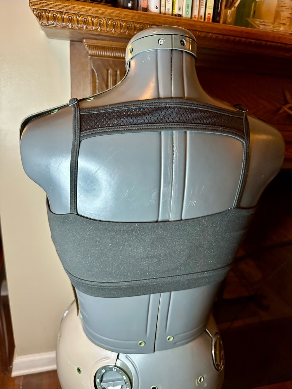 Gymshark Black Logo Crop Sports Bra - Picture 2 of 2